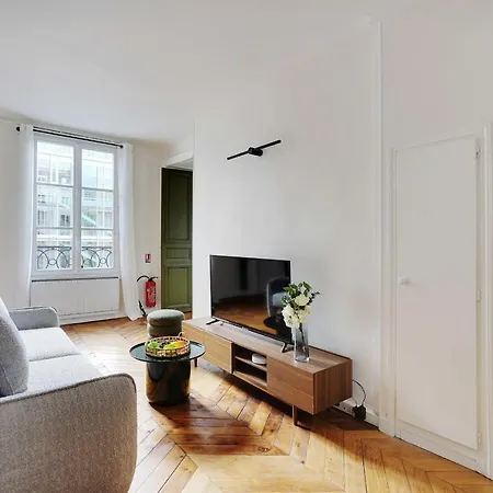 Super 6p3br - Bourse - Grands Boulevards - 3g Paříž